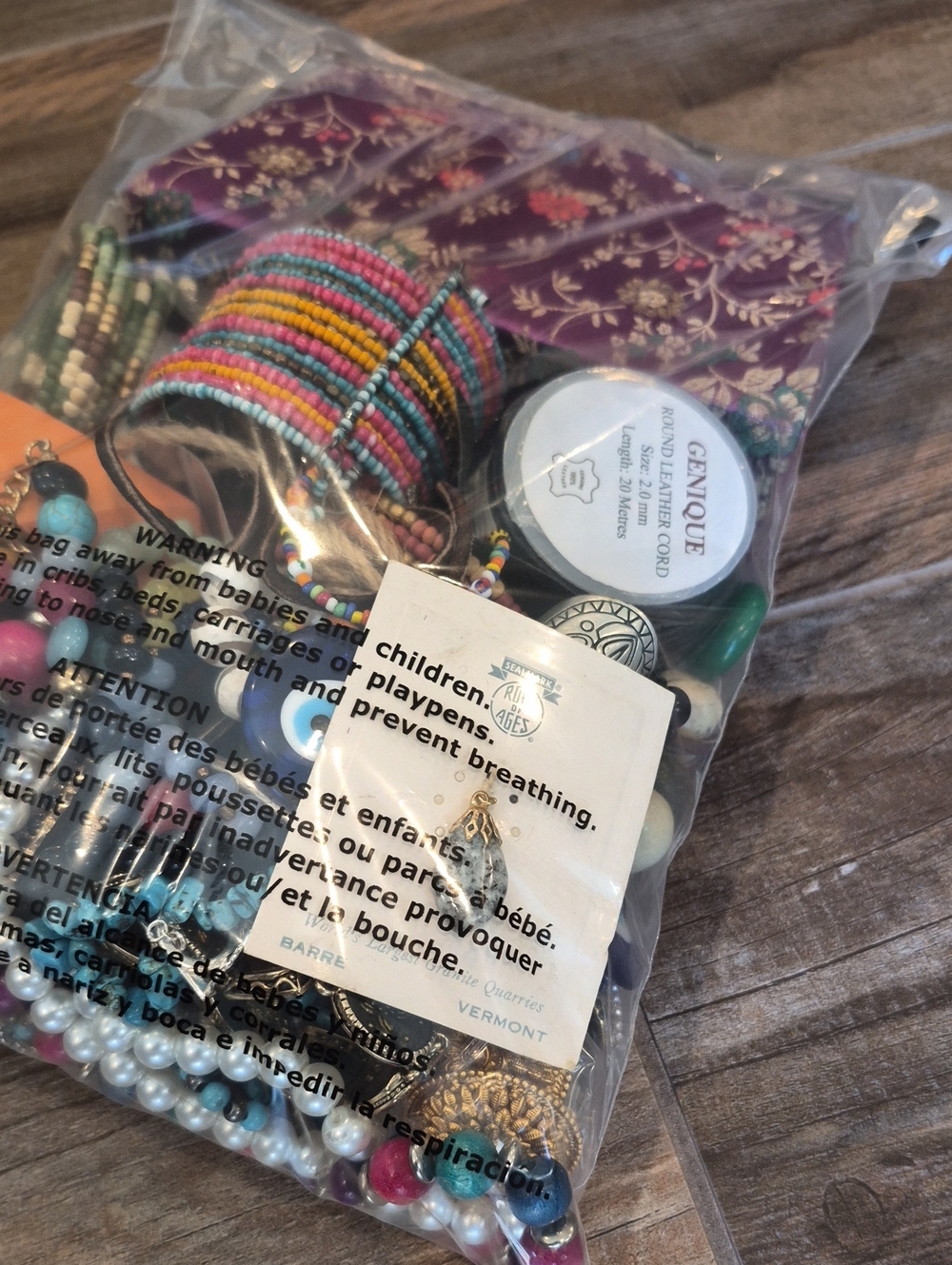 Boho Craft Jewelry & Wearable Jewelry Mix, 2 Pounds 11.5 Ounces - Picture 7 of 9